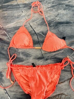 Bathing suit